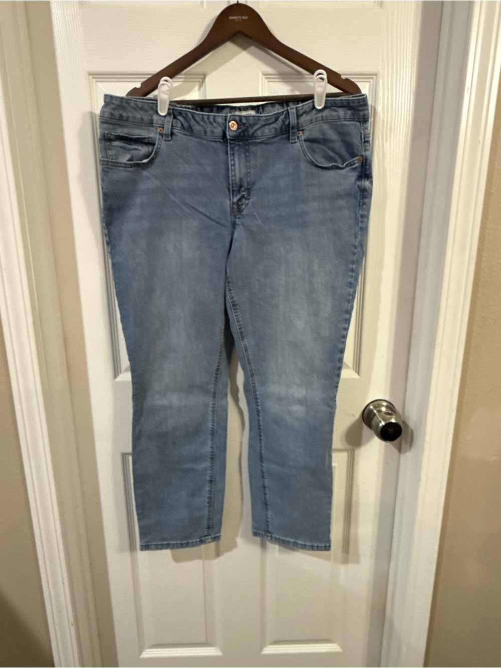 Maurices Classic Women’s Size 18W Short Mid Rise Slim Straight Denim Blue Jeans